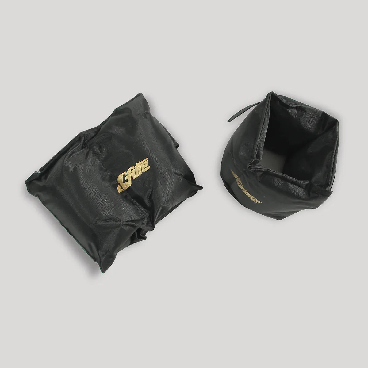 Kit Con Cuerda De Neopreno, Un Par De Mancuernas 1.5 kg y Un Par De Polainas 2kg