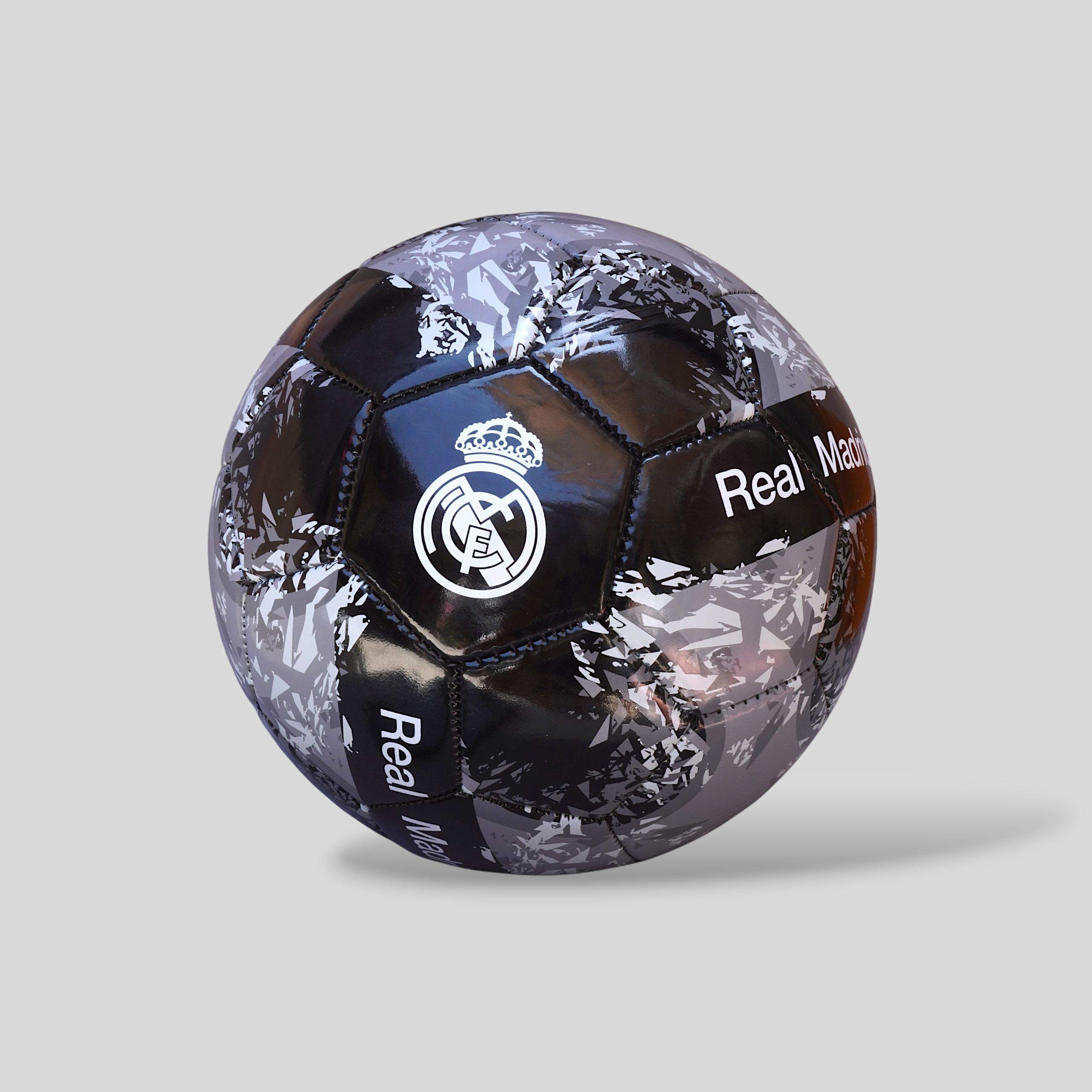 Balón de Fútbol Real Madrid Blanco y Rosa Número 5 Cosido