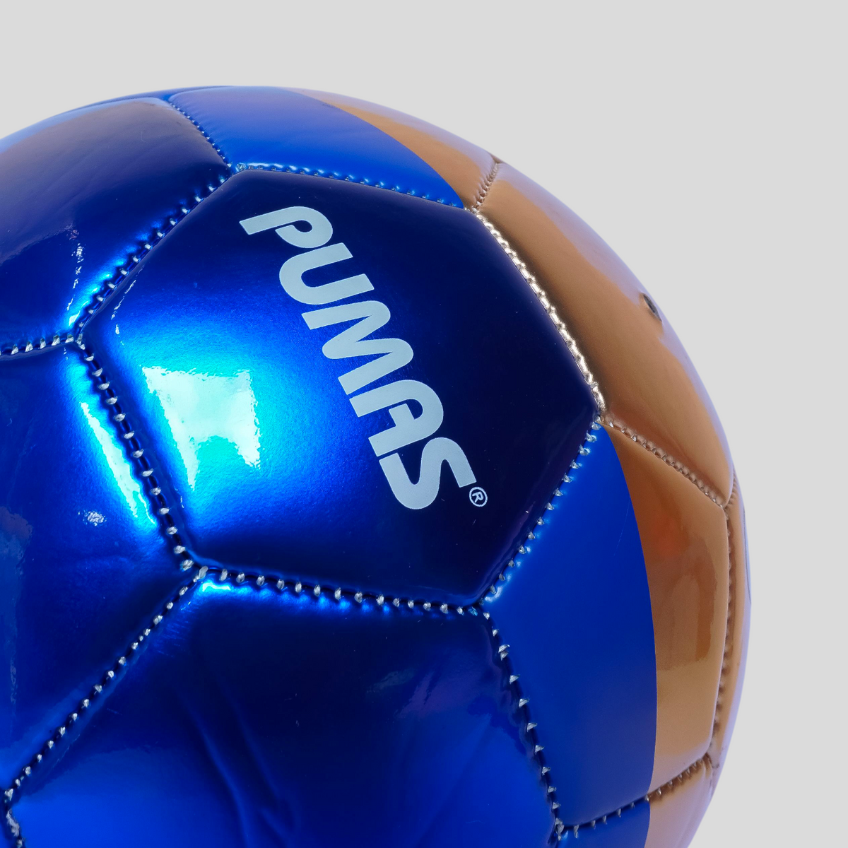 Balón fútbol tamaño 5 Pumas dorado cocido pasto recreativo entrenamiento