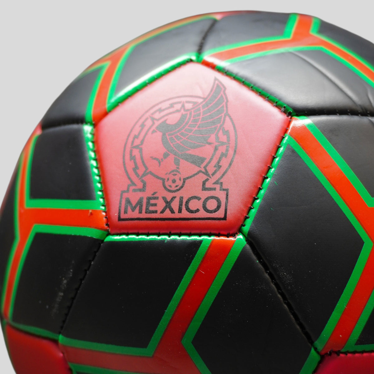 Balón Oficial Selección Mexicana Diseño Rojo, Verde y Negro para Juego