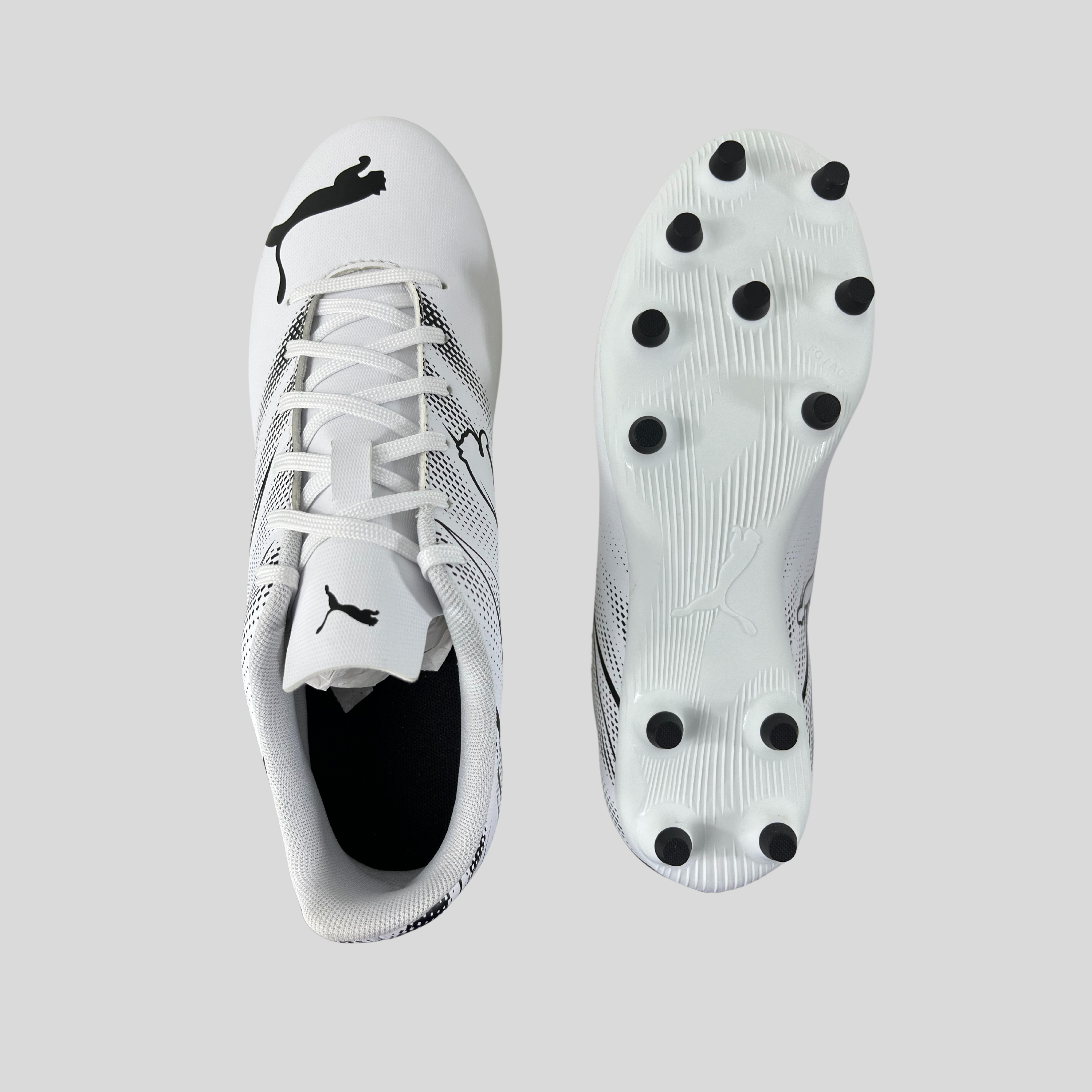 Tenis de Fútbol Puma Attacanto FG/AG Para Hombre