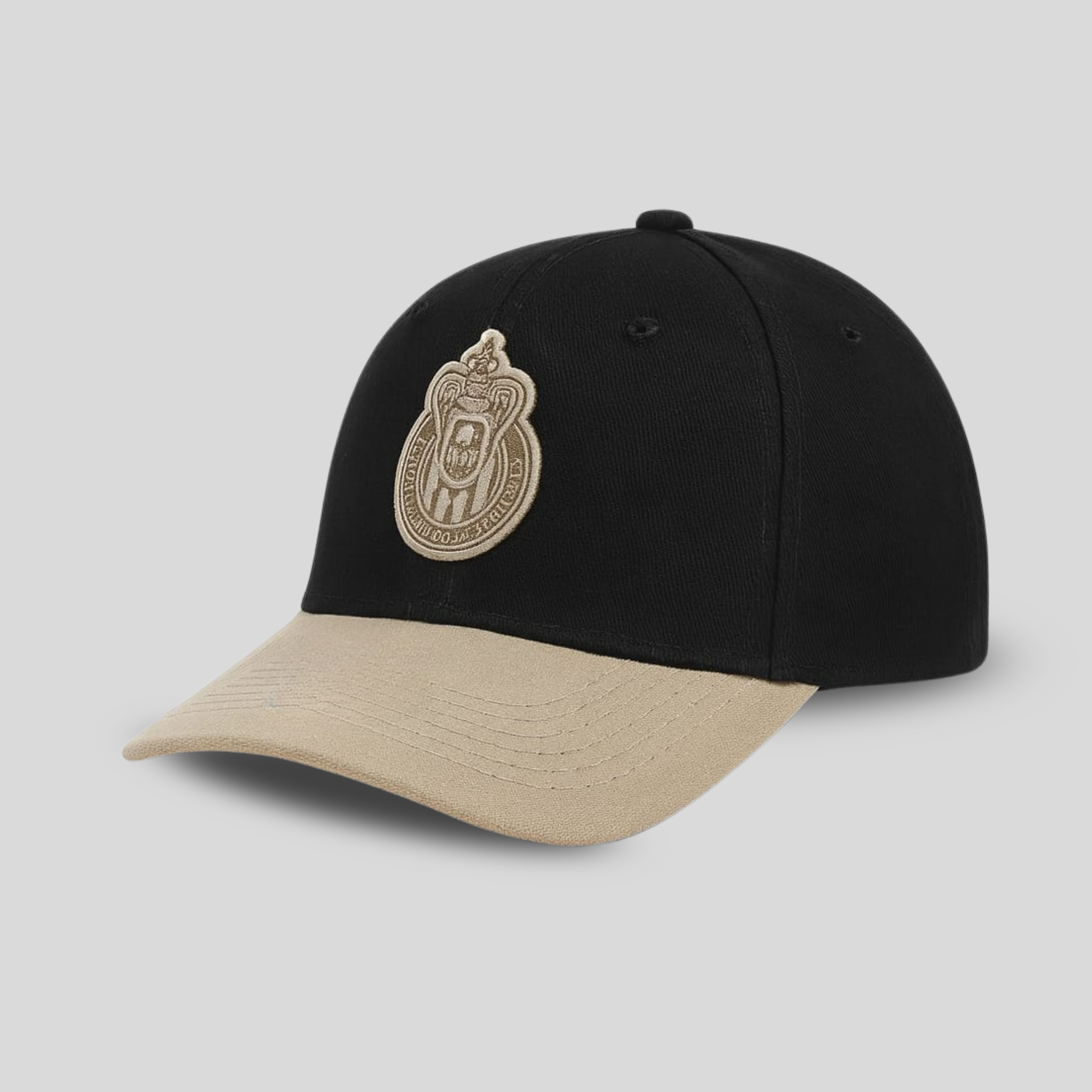 Gorra del Club Deportivo Guadalajara Chivas, Escudo Bordado Premium,Ajustable para Mayor Comodidad, Ideal para Aficionados y Coleccionistas