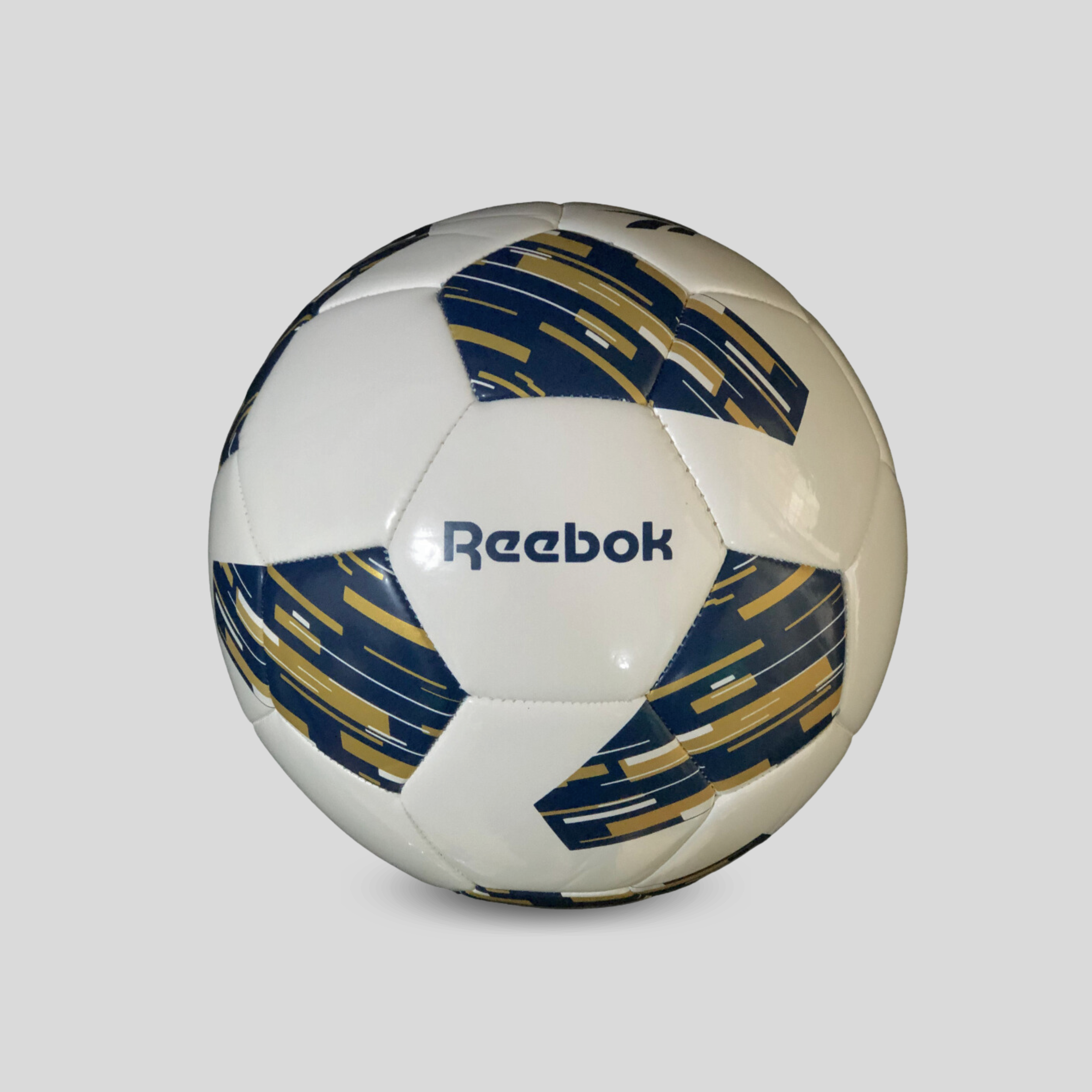 Balón de Fútbol Reebok No. 5 – Uso Recreativo para Pasto, Cemento e Interior