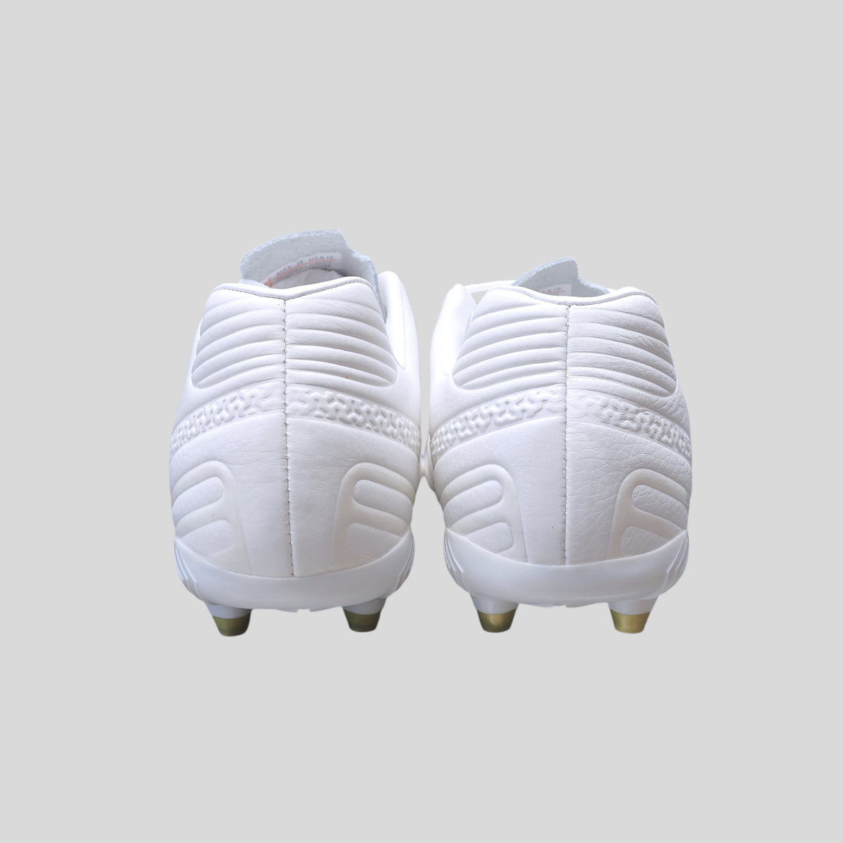 Tenis de Fútbol Charly Legendario LT FG 2.0 White Terreno Firme Para Adulto