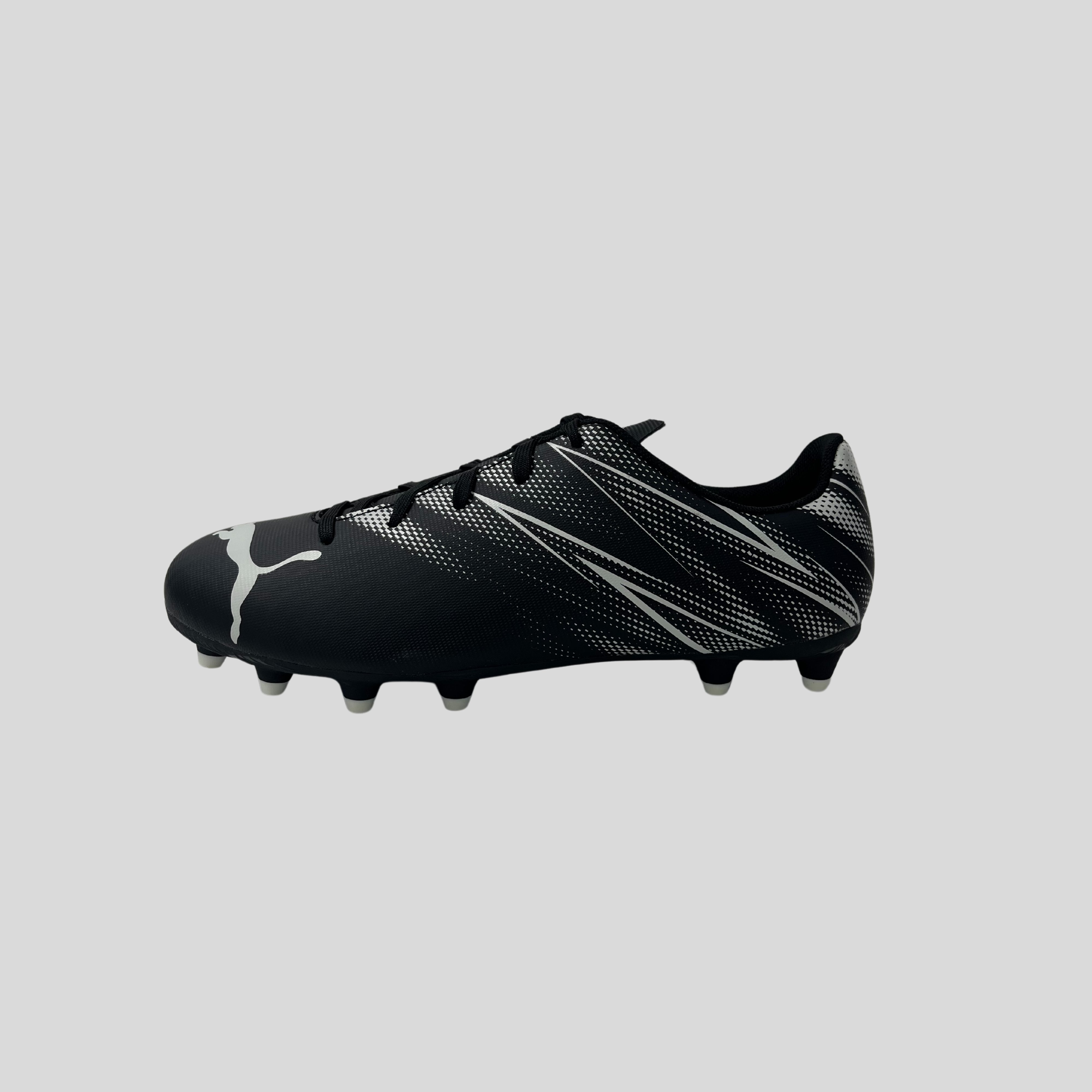 Tenis de Fútbol Puma Attacanto FG/AG Para Hombre